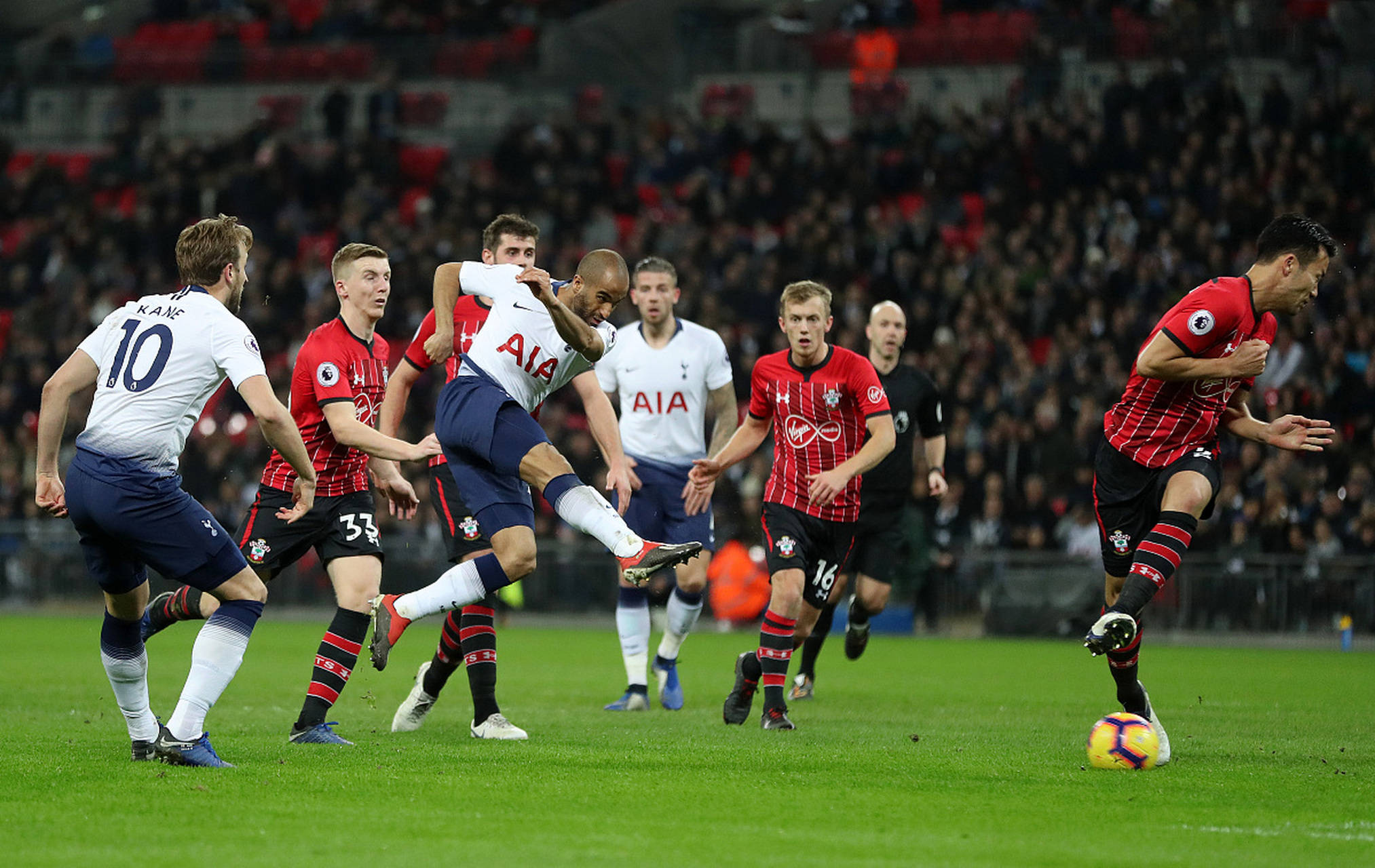 坛崭露头角 坛崭露头角